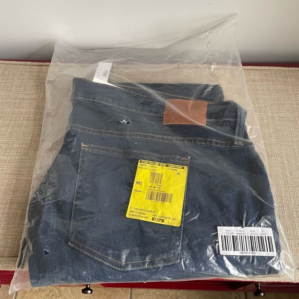 HP🎉❤️J.Crew 8” Toothpick Jeans - Picture 6 of 7